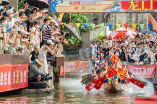 太阳报：水晶宫打算斥资1.5亿翻修主场，今夏球场迎来100周年纪念