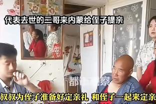 本坦库尔：我脚趾骨折已经两三周了，到现在一直带伤照常踢