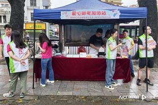 新民晚报：崔麟热身赛伤愈复出，让申花在左路的攻防选择厚实很多